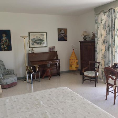 Bed and Breakfast Chez Mamouska Каси Экстерьер фото